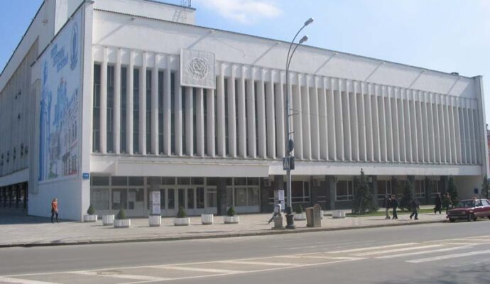 КОНЦЕРТНЫЙ ЗАЛ